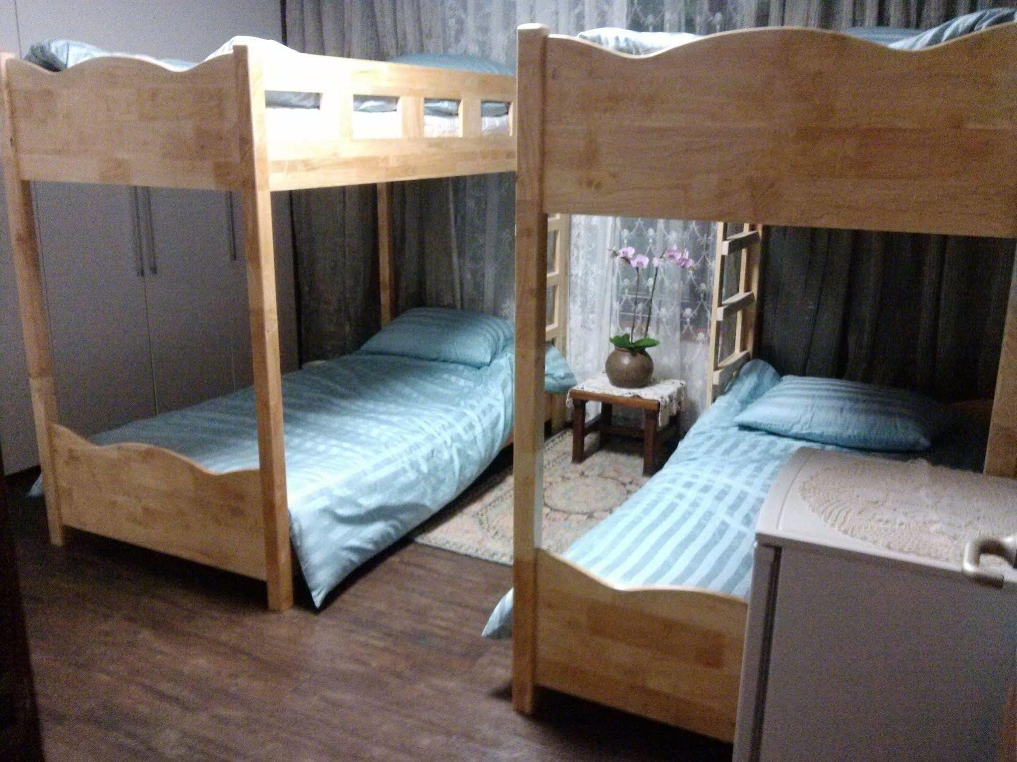 K Star Road Guesthouse - Hostel Seoul Eksteriør billede